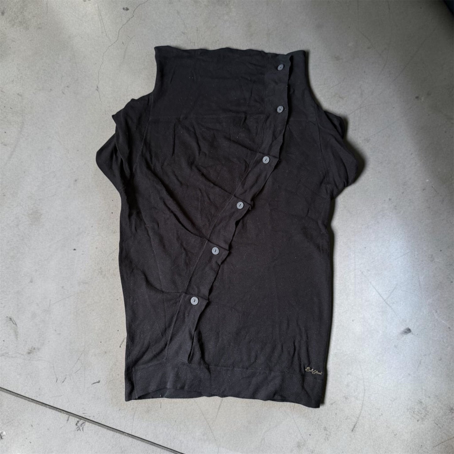 Asymmetrical knit top